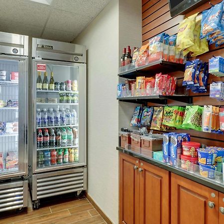 Drury Inn & Suites Charlotte University Place Екстер'єр фото