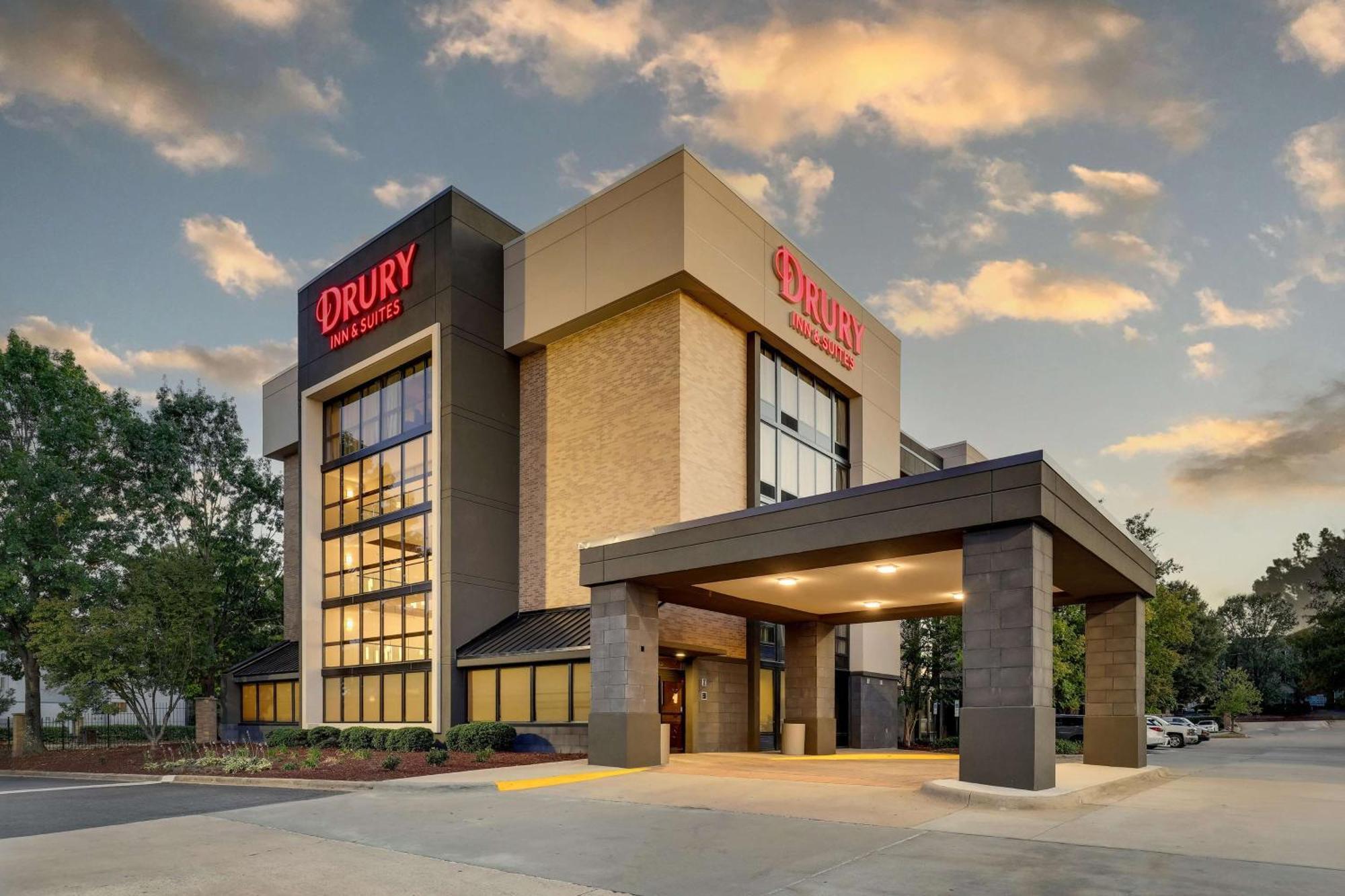 Drury Inn & Suites Charlotte University Place Екстер'єр фото