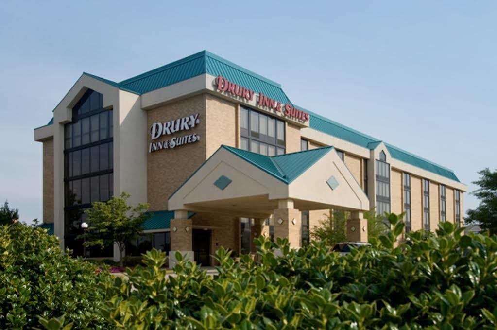 Drury Inn & Suites Charlotte University Place Екстер'єр фото